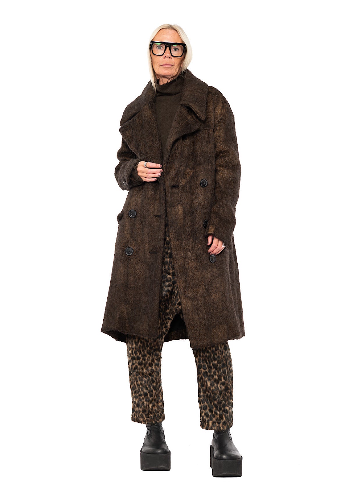 OVERSIZED LONG-HAIR WOOL COAT WITH DETACHABLE LEOPARD COLLAR