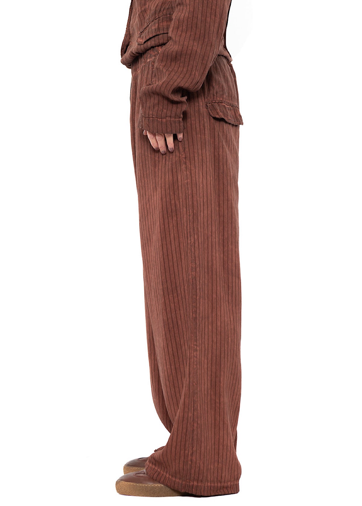 GARMENT-DYED SILK STRIPE TROUSER