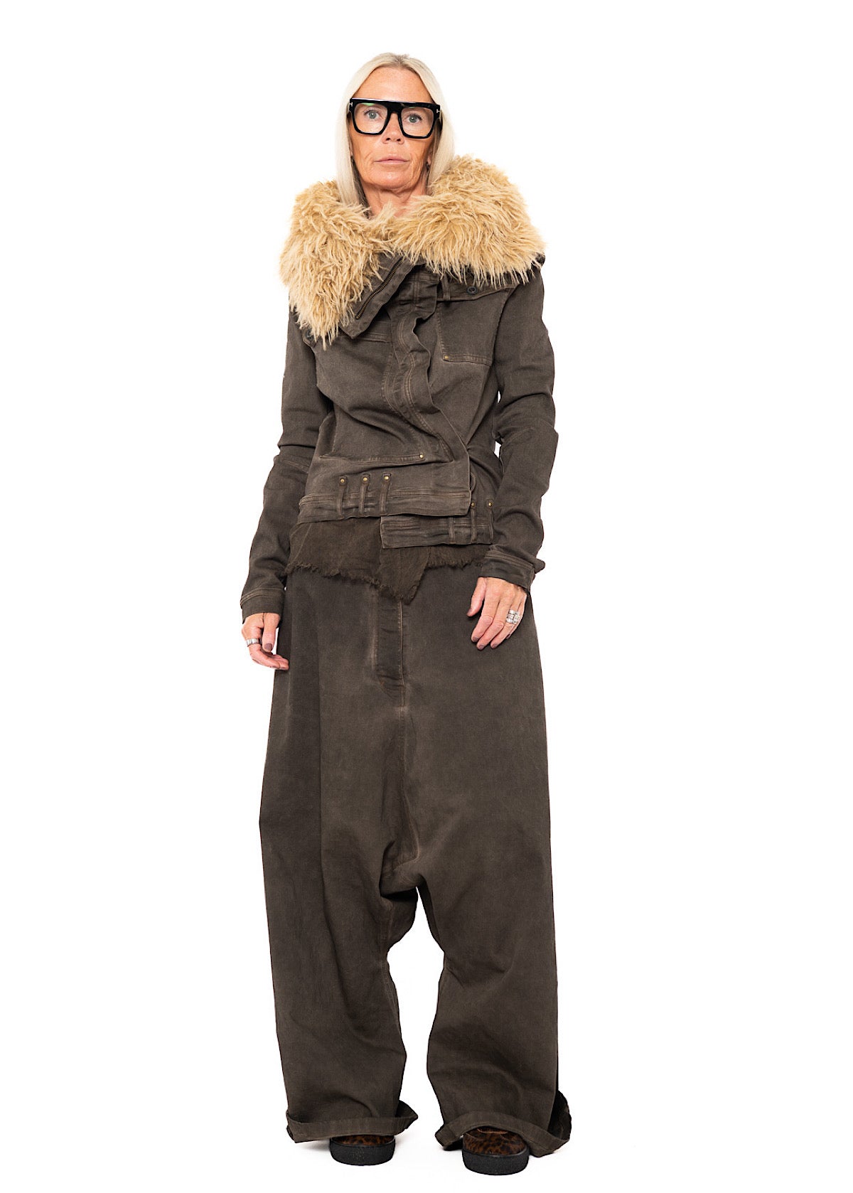 FITTED FAUX FUR-TRIM DENIM JACKET