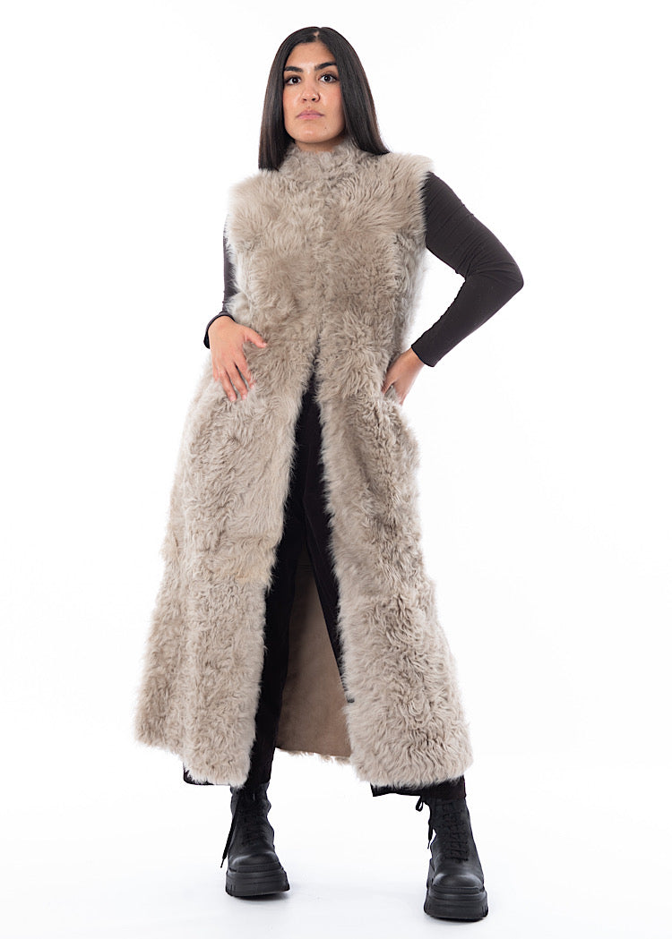 DOM GOOR LONG SHEARLING GILET