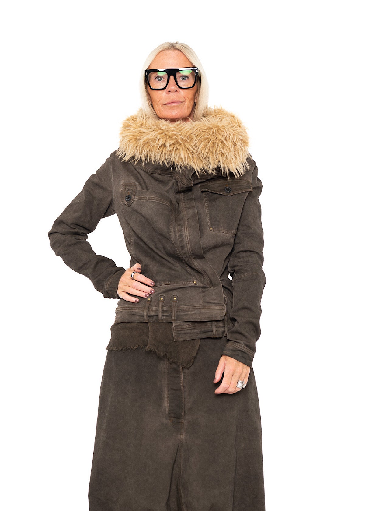 FITTED FAUX FUR-TRIM DENIM JACKET