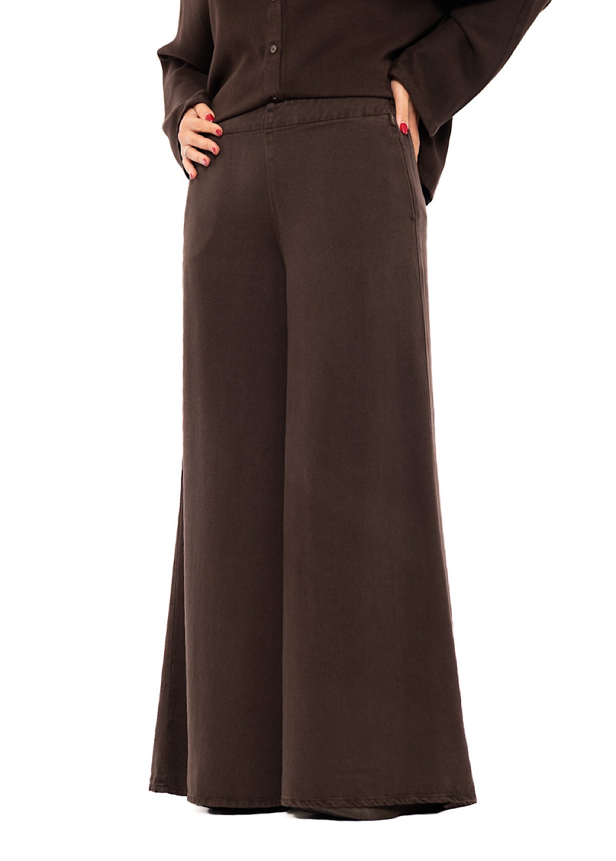 HIGH-WAISTED WIDE LEG TROUSER