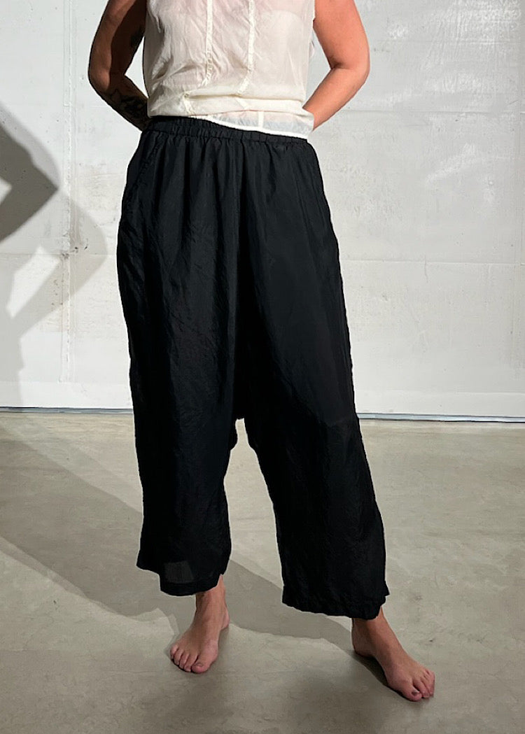 PRE-ORDER RUNDHOLZ DIP TROUSER *GREIGE* (Shown in BLACK)