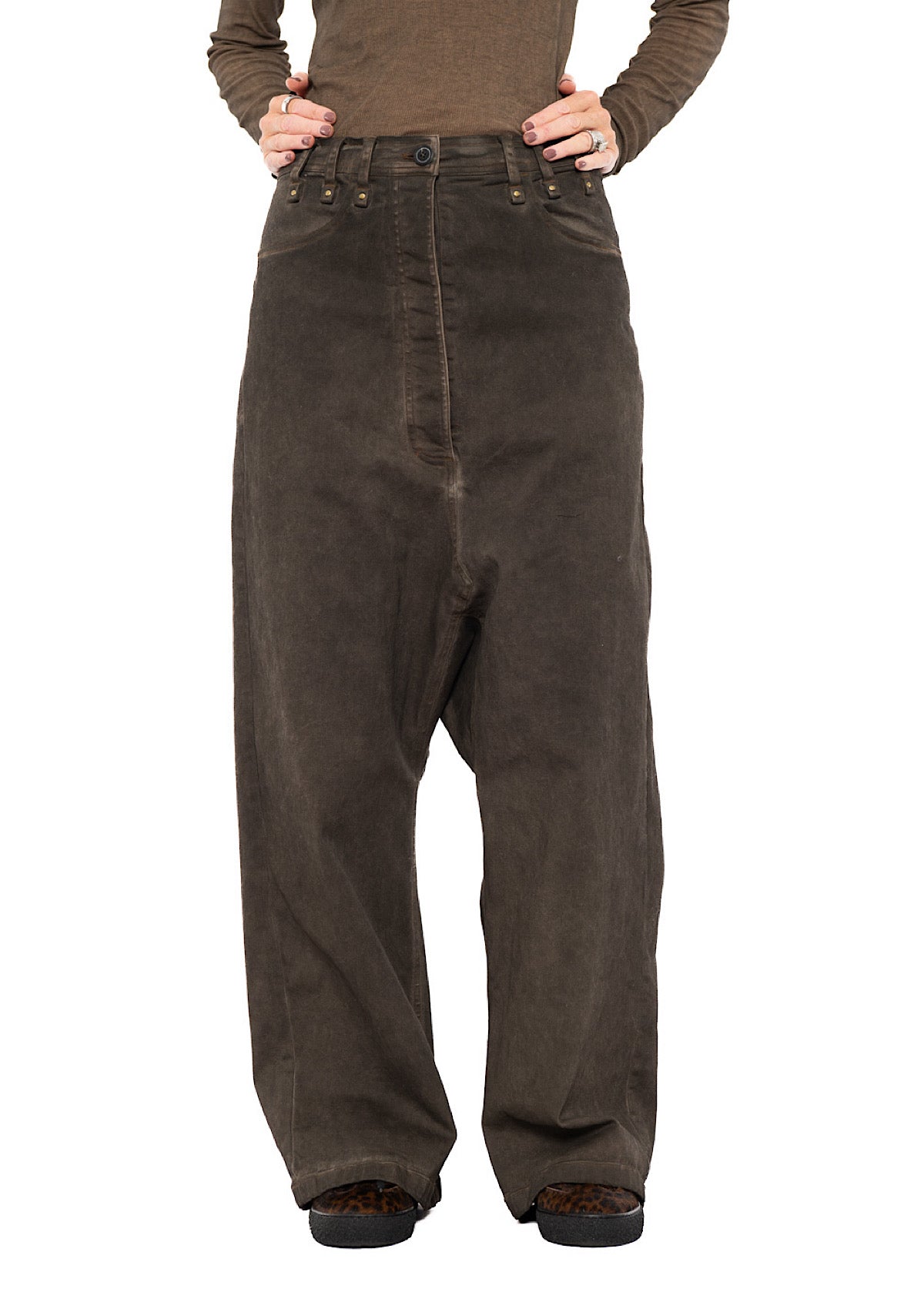 GARMENT-DYED WIDE-LEG DENIM TROUSER