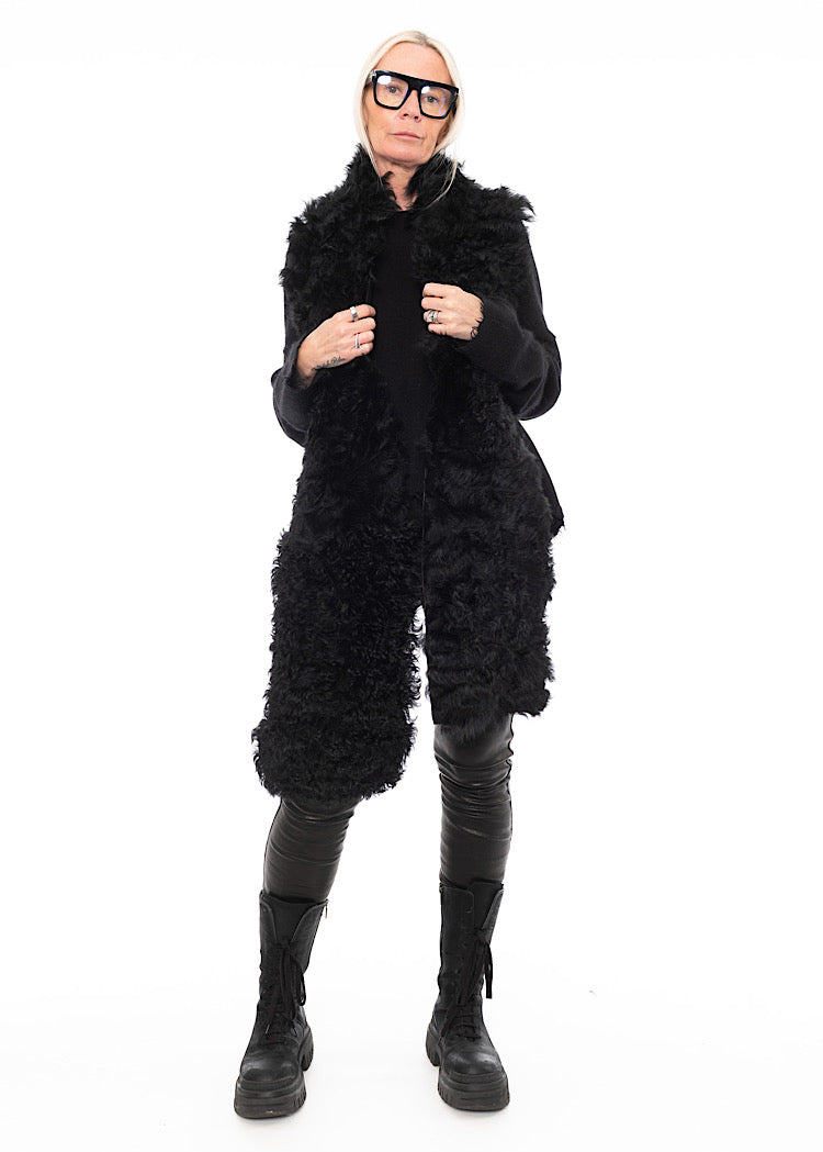 DOM GOOR LONG FUR SCARF