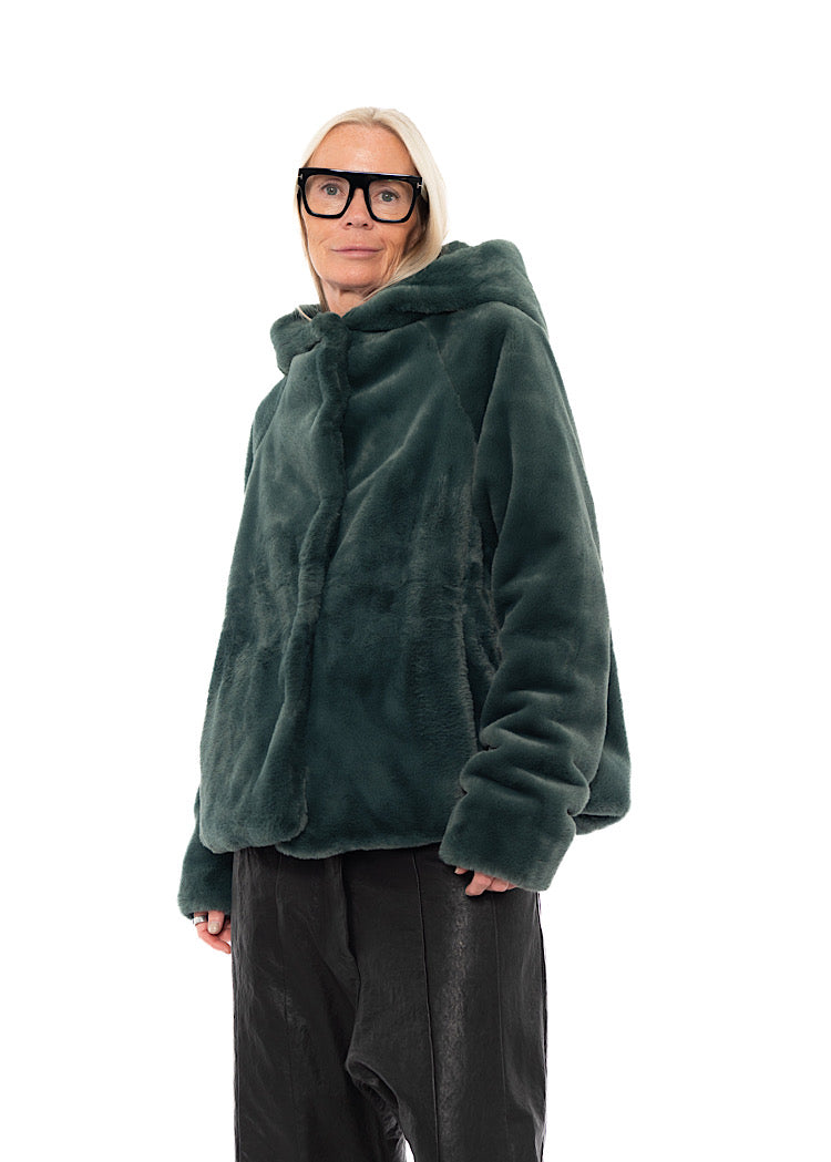 CROPPED HOODED FAUX FUR JACKET
