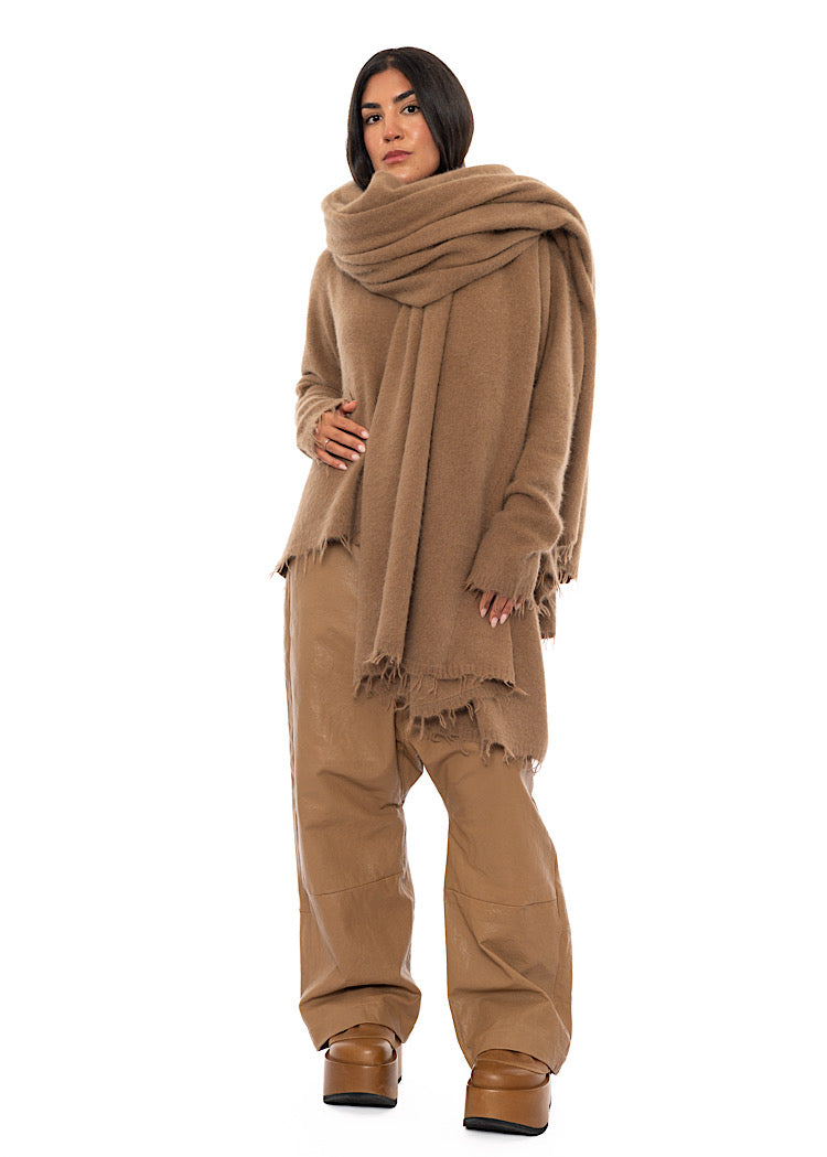 OVERSIZED FRAYED KNIT SCARF