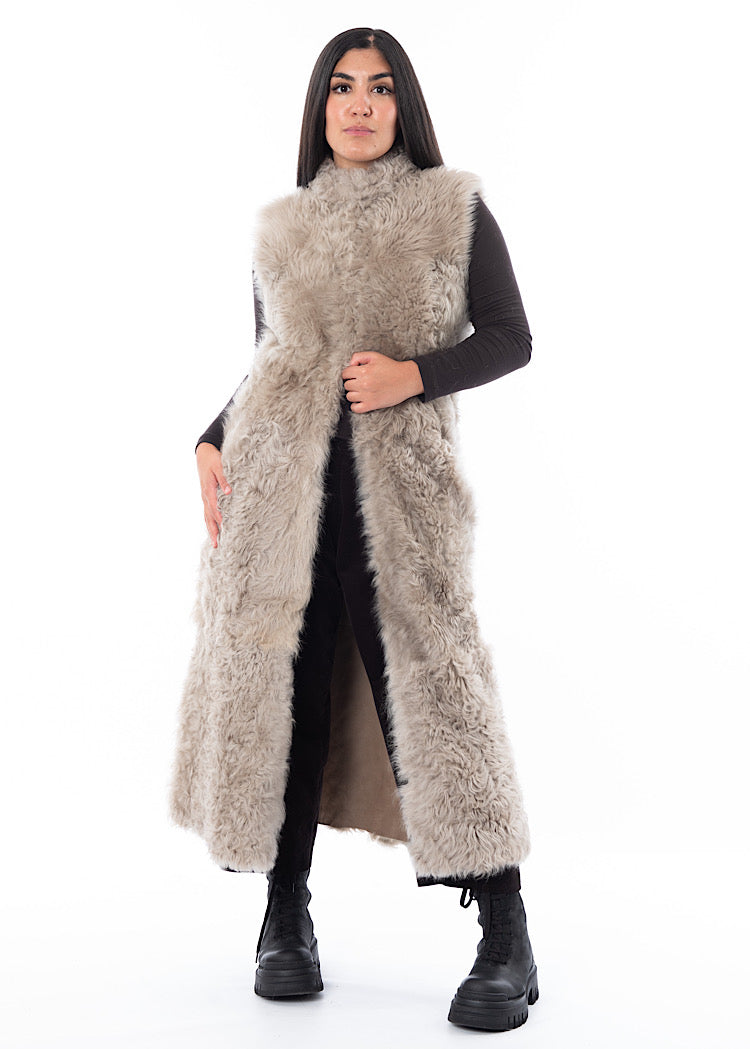 DOM GOOR LONG SHEARLING GILET