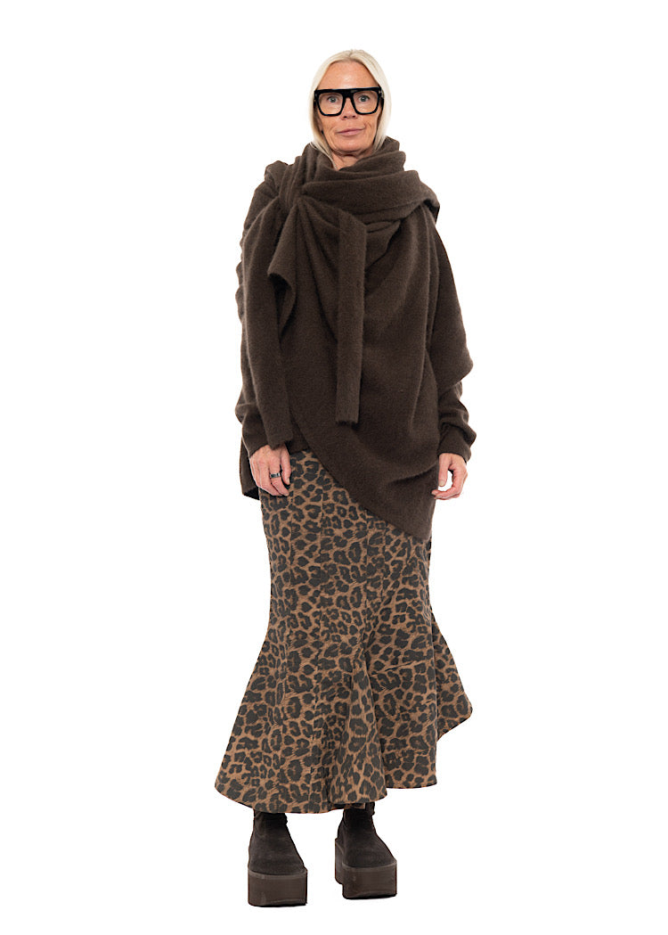 SIGNATURE OVERSIZED RACOON SCARF