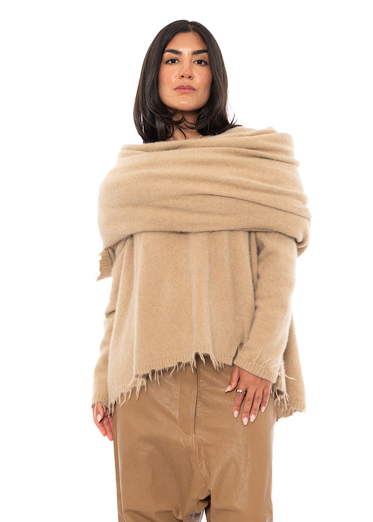 OVERSIZED FRAYED KNIT SCARF