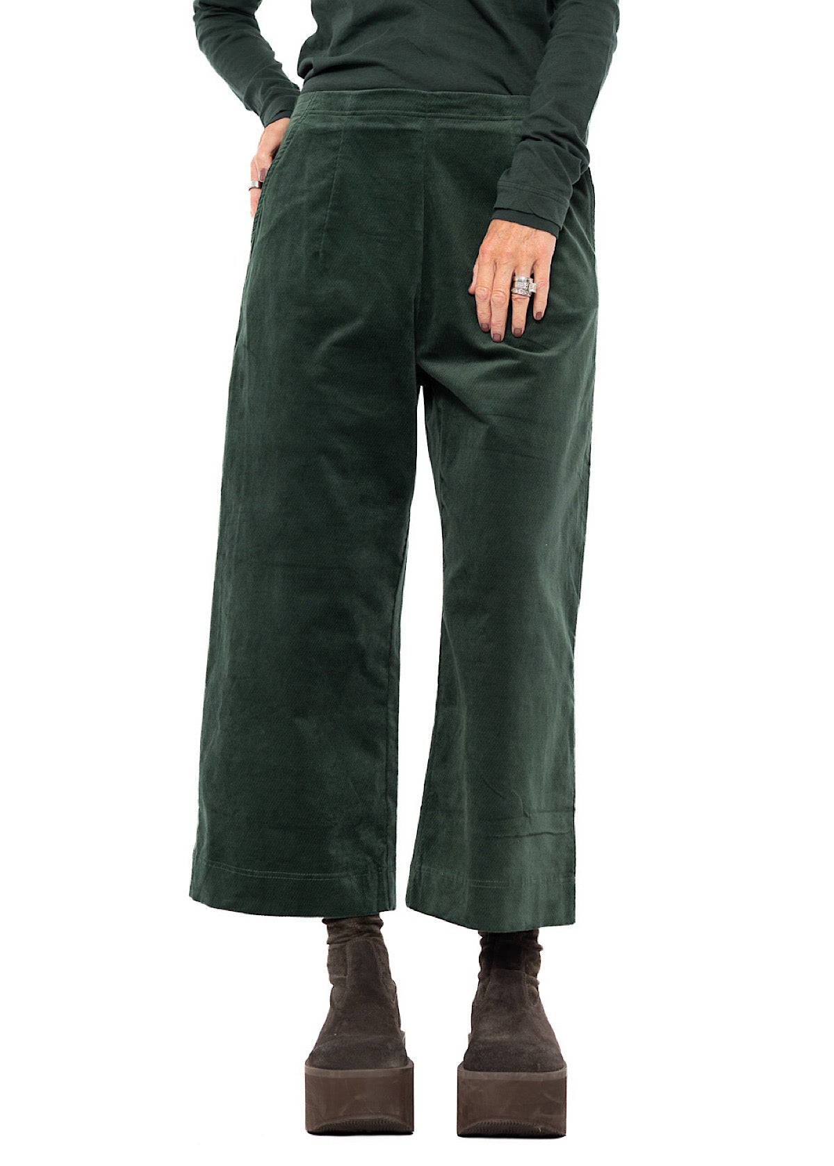 STRETCH-VELVET WIDE LEG TROUSER