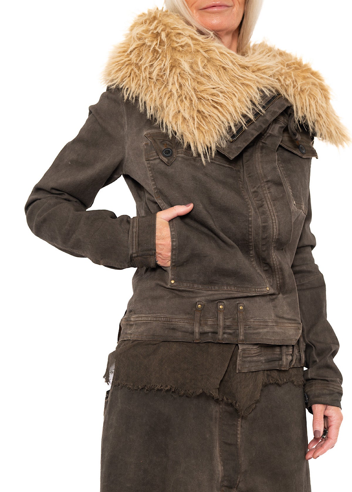 FITTED FAUX FUR-TRIM DENIM JACKET