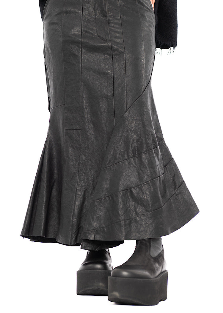 ASYMMETRIC FLARED LEATHER SKIRT