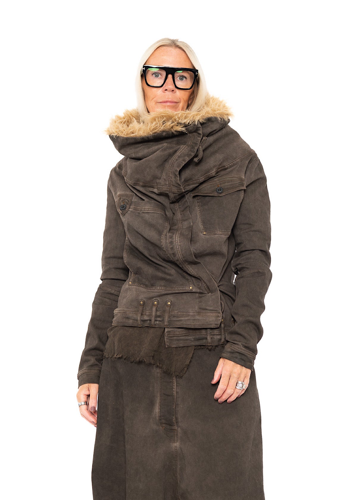 FITTED FAUX FUR-TRIM DENIM JACKET