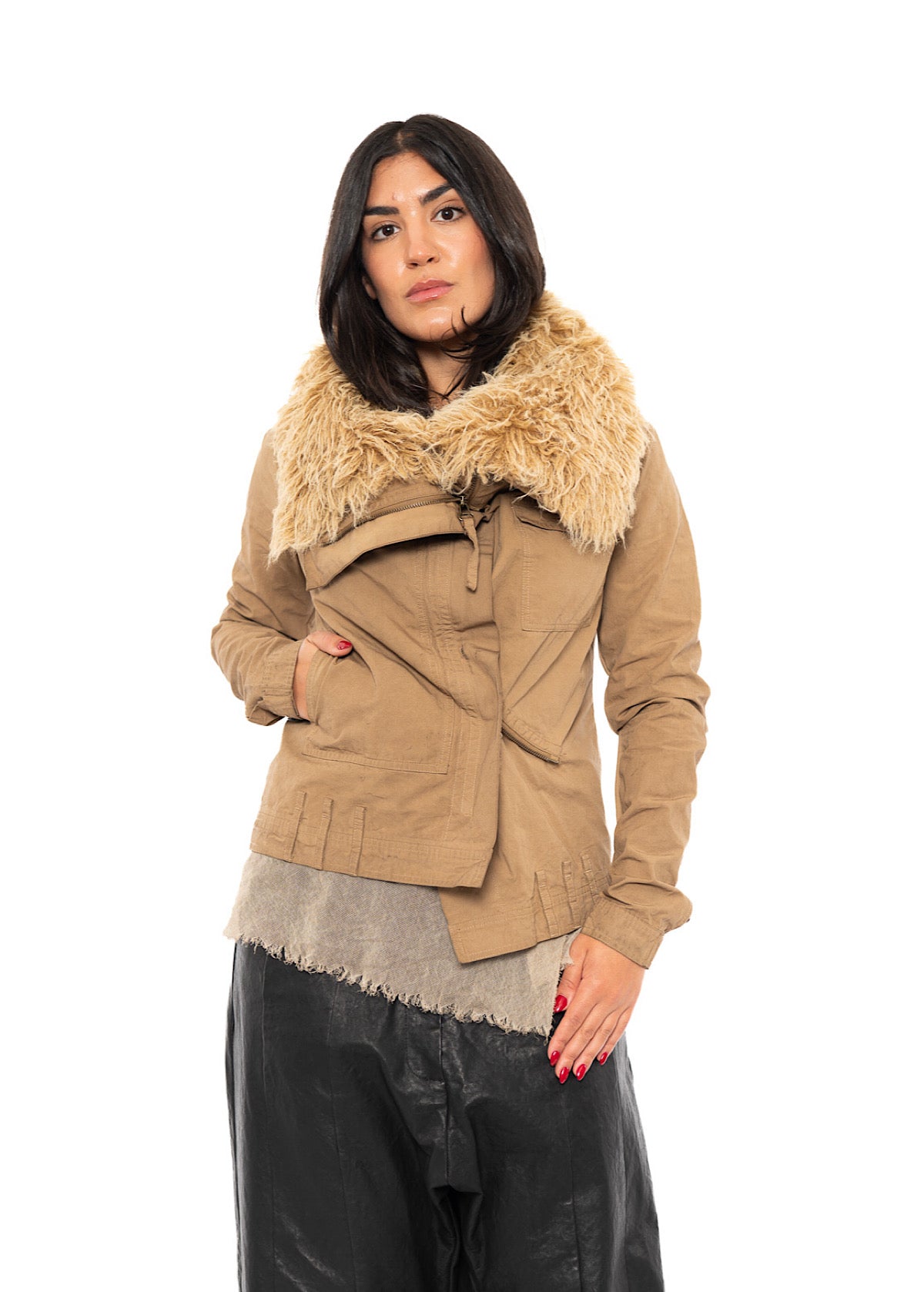 FITTED DETACHABLE FAUX FUR TRIMMED JACKET