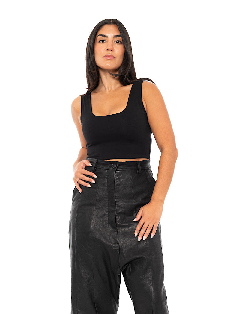 SLEEVELESS CROPPED LENGTH TOP