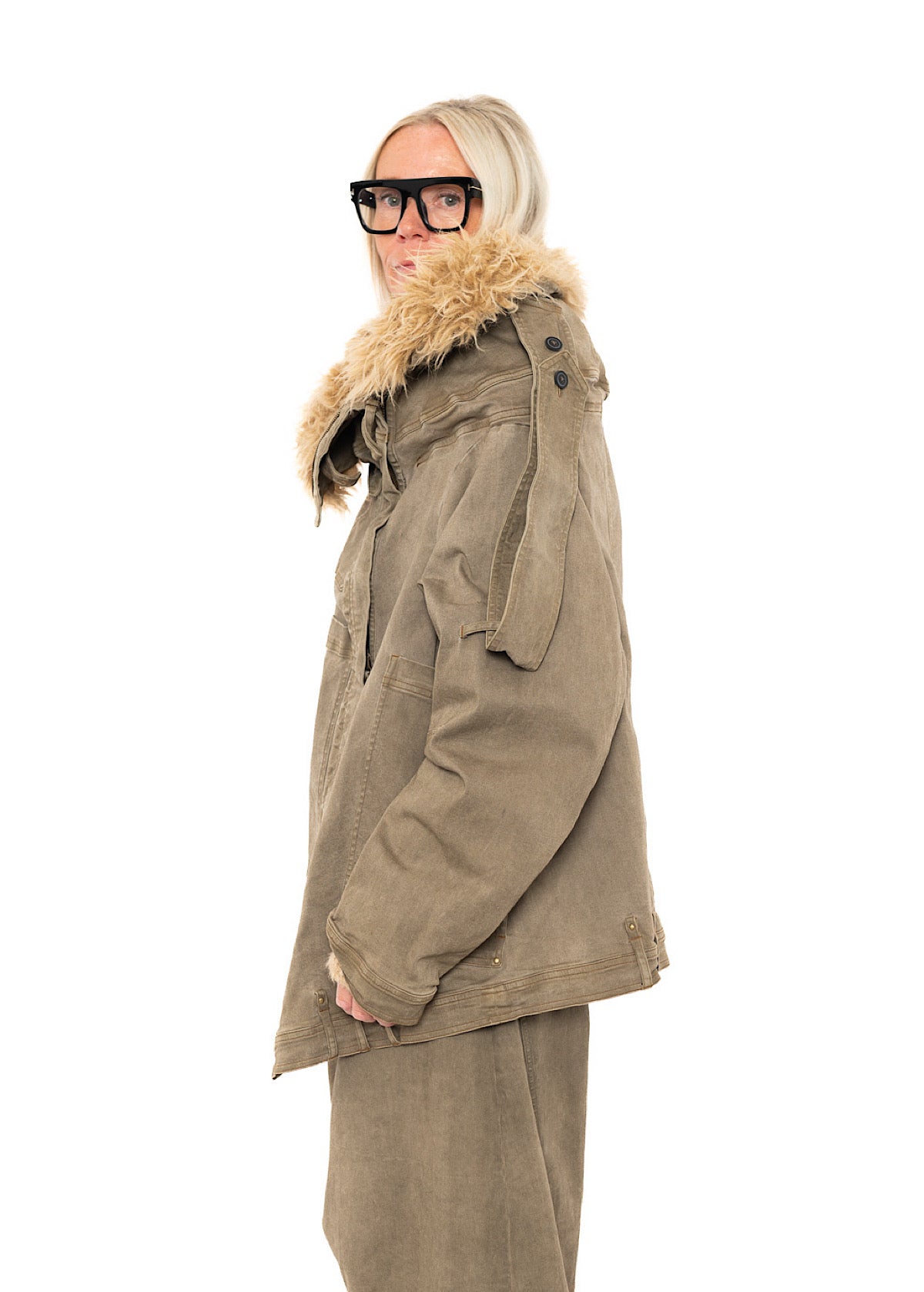 OVERSIZED FAUX FUR-TRIM DENIM JACKET