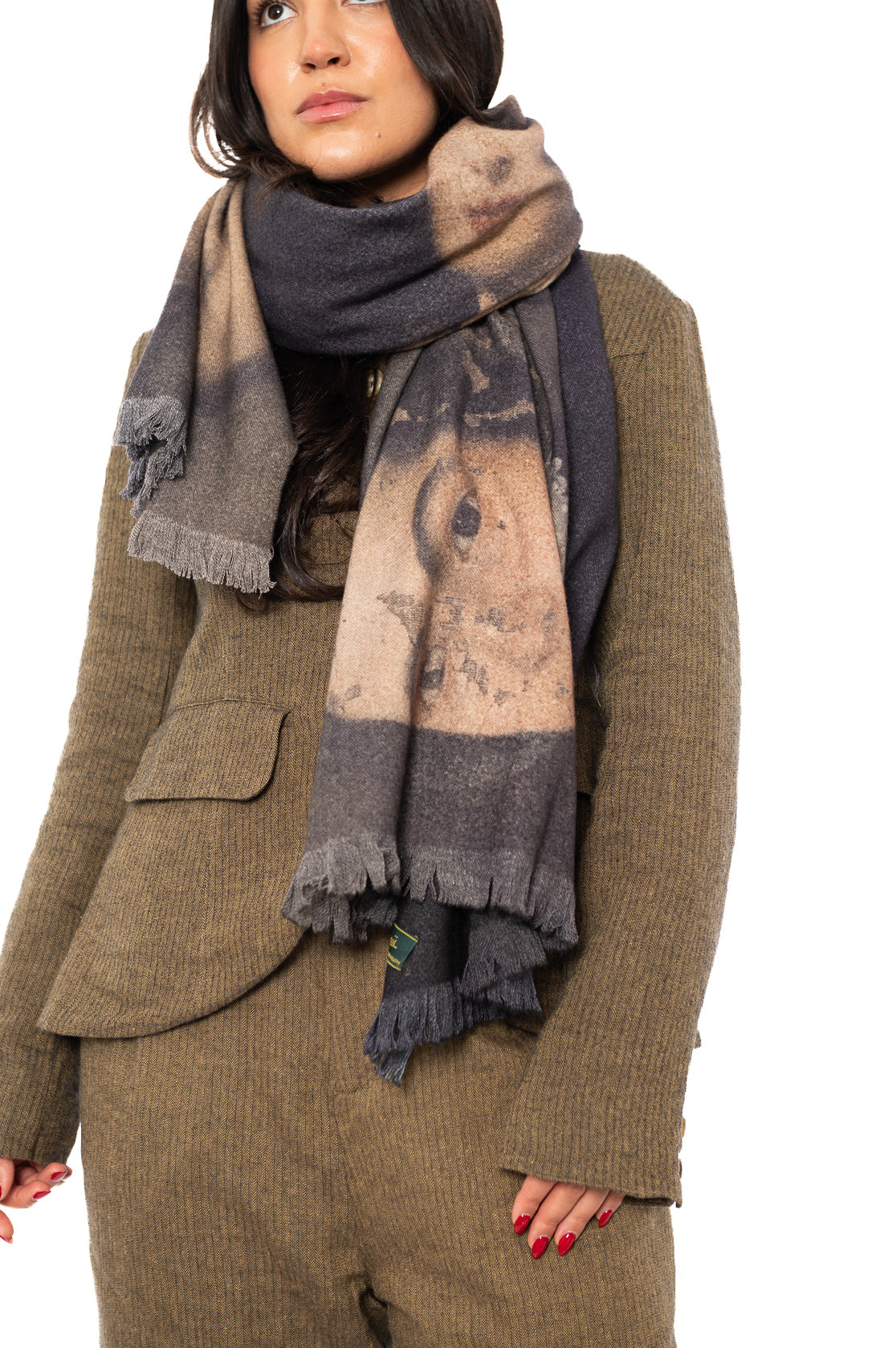 PORTRAIT PRINTED WOOL SCARF