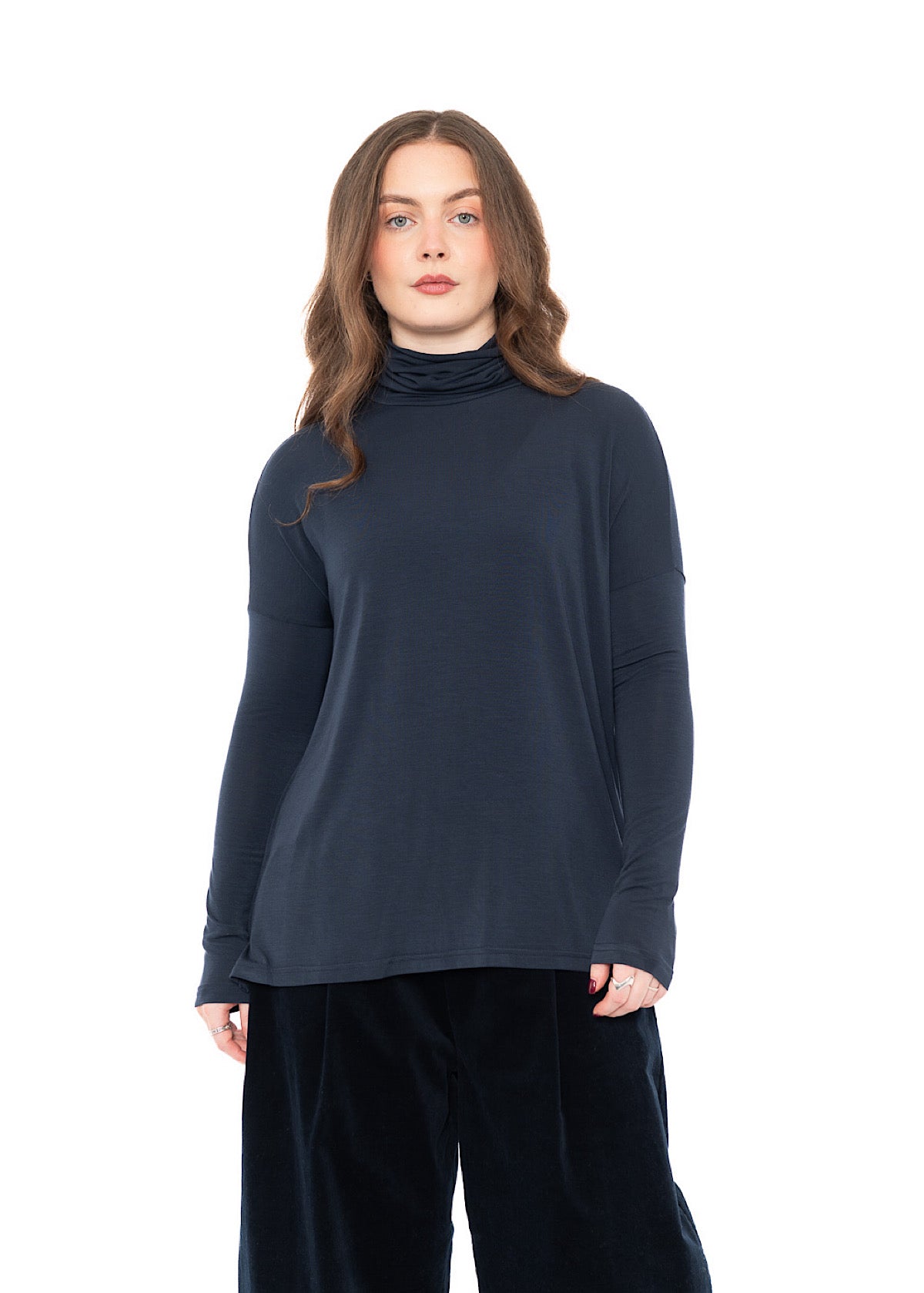 RELAXED STRETCH-FIT SUZANNE T-SHIRT