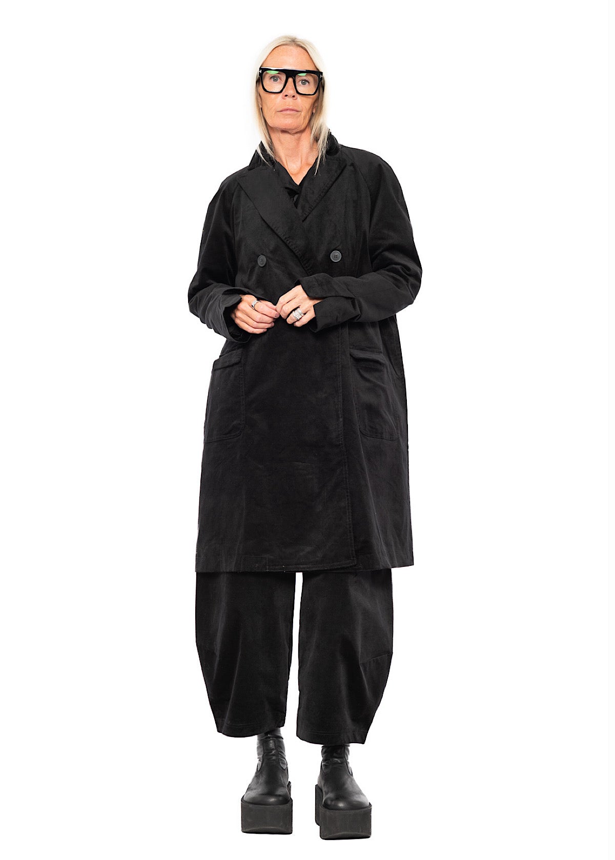 DOUBLE-BREASTED STRETCH-VELVET COAT