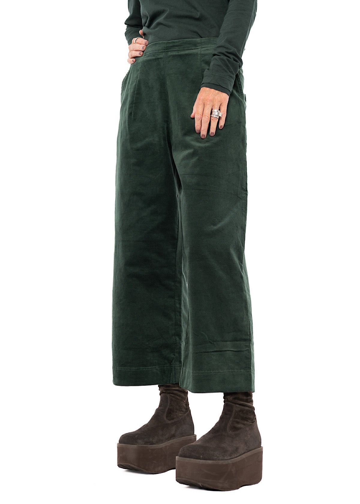 STRETCH-VELVET WIDE LEG TROUSER
