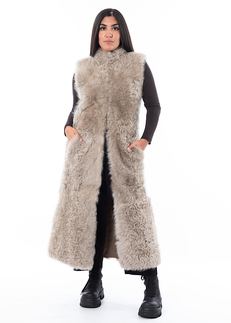 DOM GOOR LONG SHEARLING GILET