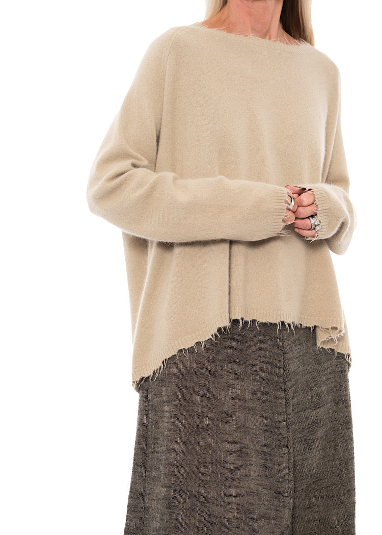 DISTRESSED MERINO RACCOON PULLOVER