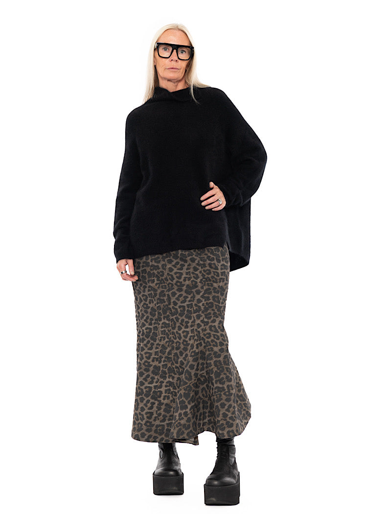 SIGNATURE RACCOON FUNNEL NECK KNIT