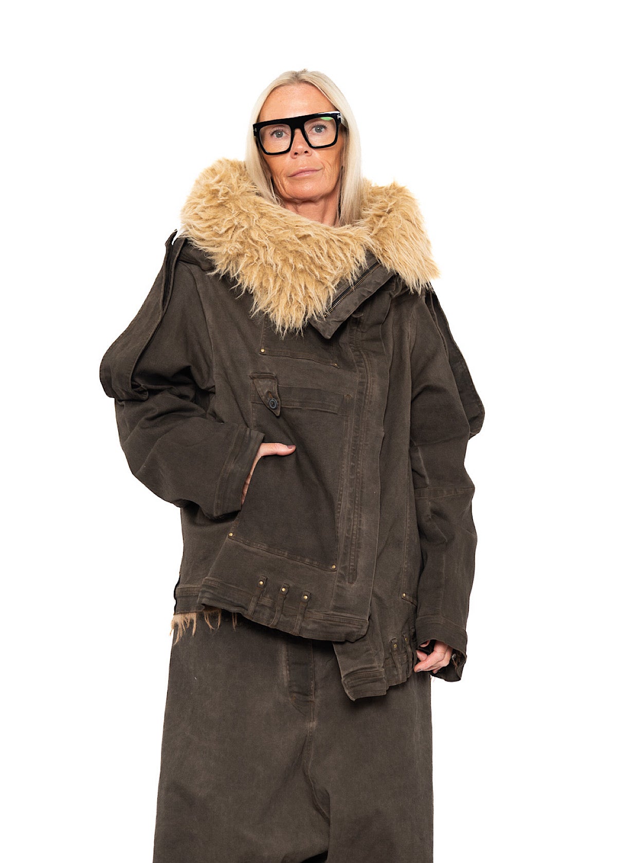 OVERSIZED FAUX FUR-TRIM DENIM JACKET