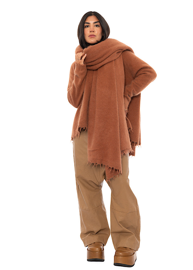 OVERSIZED FRAYED KNIT SCARF