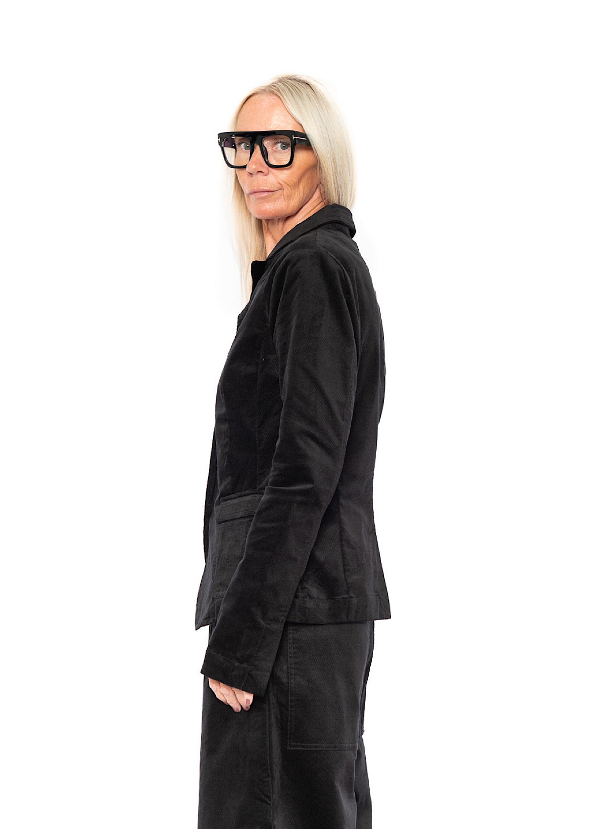 TAILORED STRETCH-VELVET JACKET