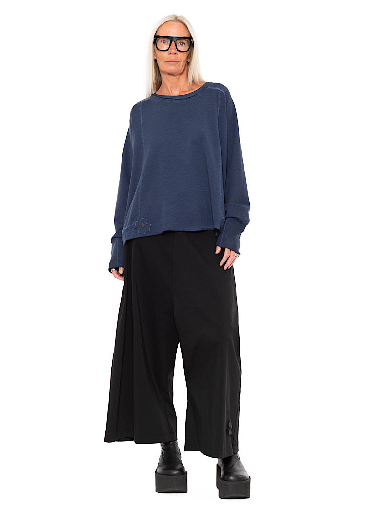 CLASSIC RELAXED BOXY PULLOVER
