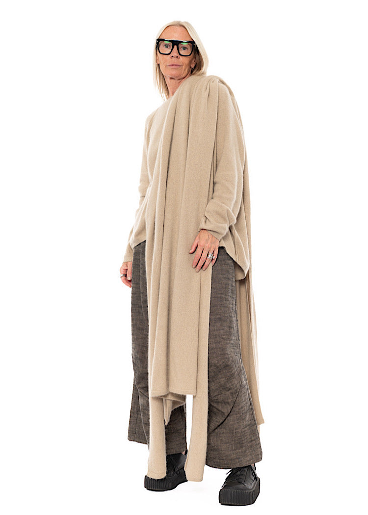 SIGNATURE OVERSIZED RACOON SCARF