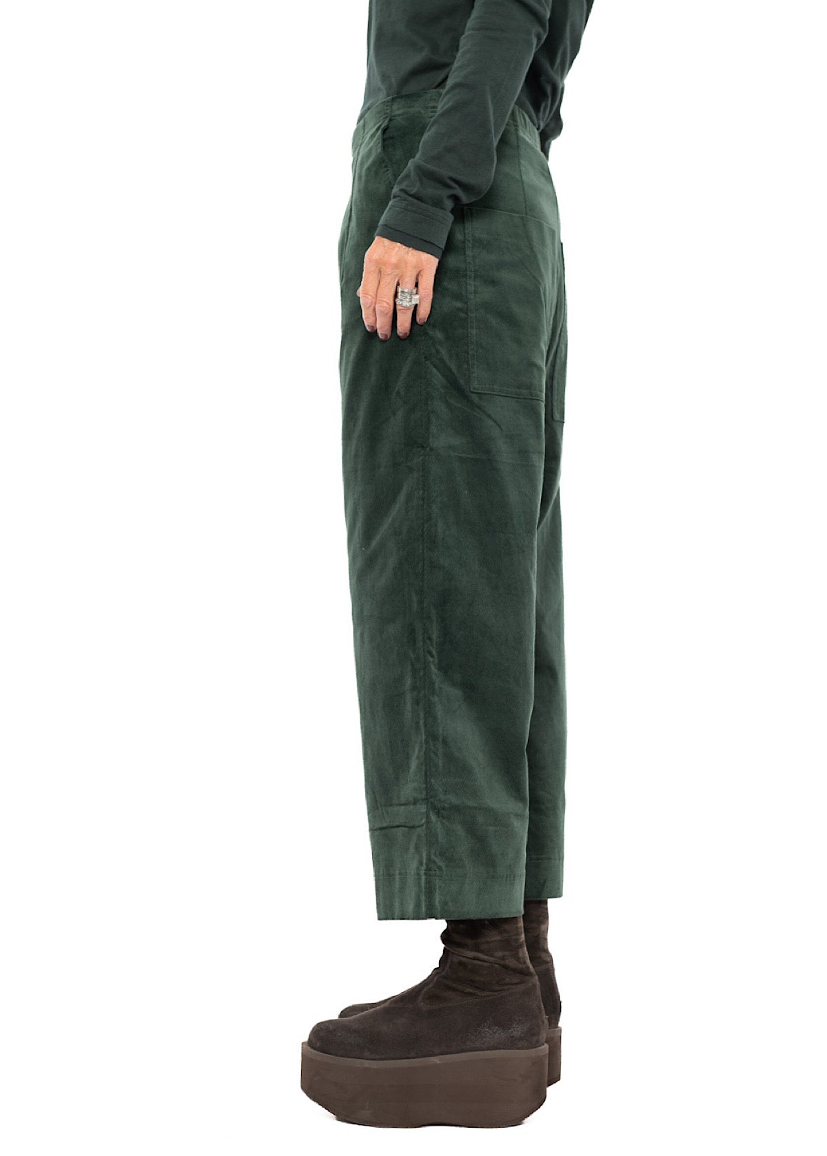 STRETCH-VELVET WIDE LEG TROUSER