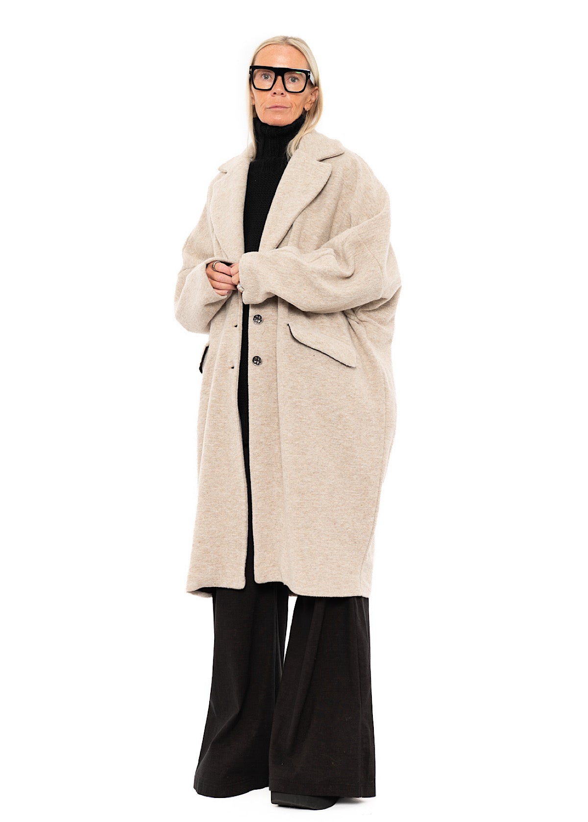 OVERSIZED WOOL-BLEND COAT