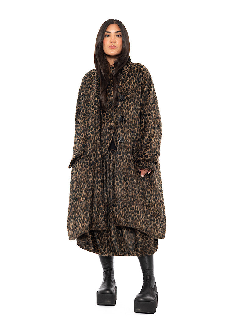 OVERSIZED FAUX FUR LEOPARD PRINT COAT