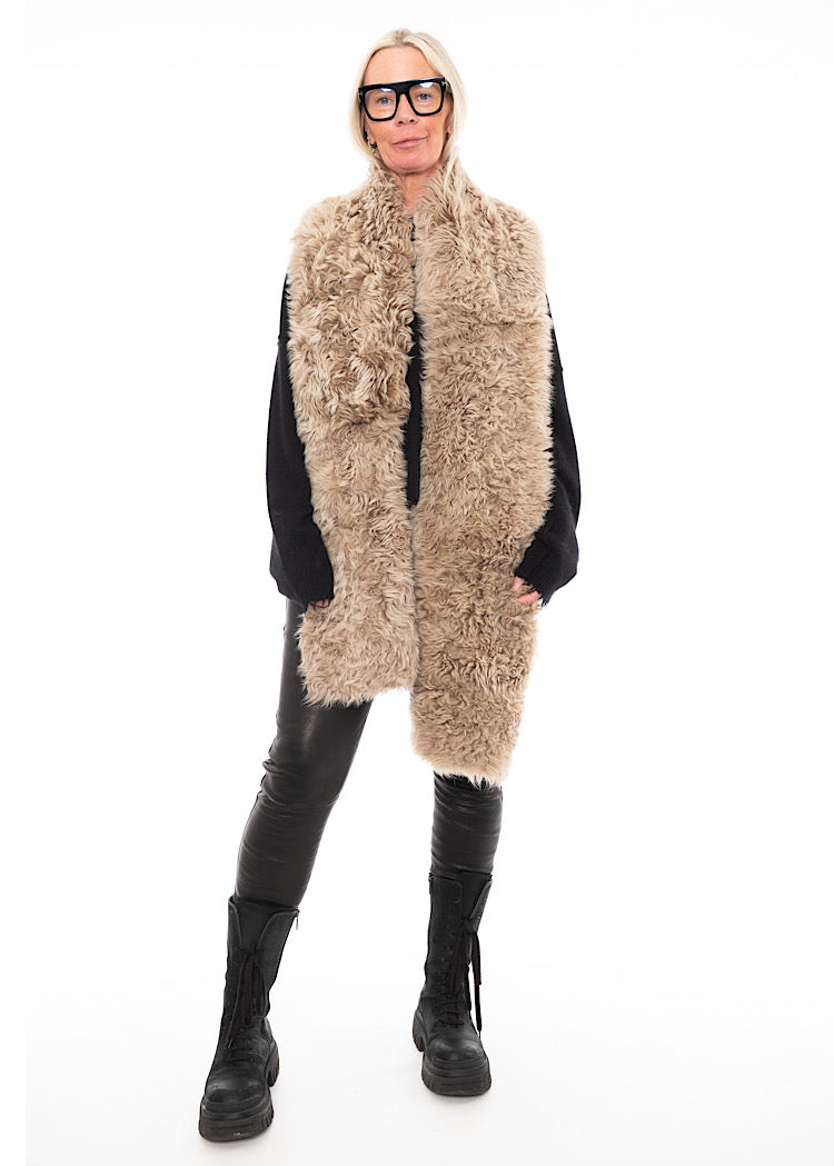 DOM GOOR LONG FUR SCARF