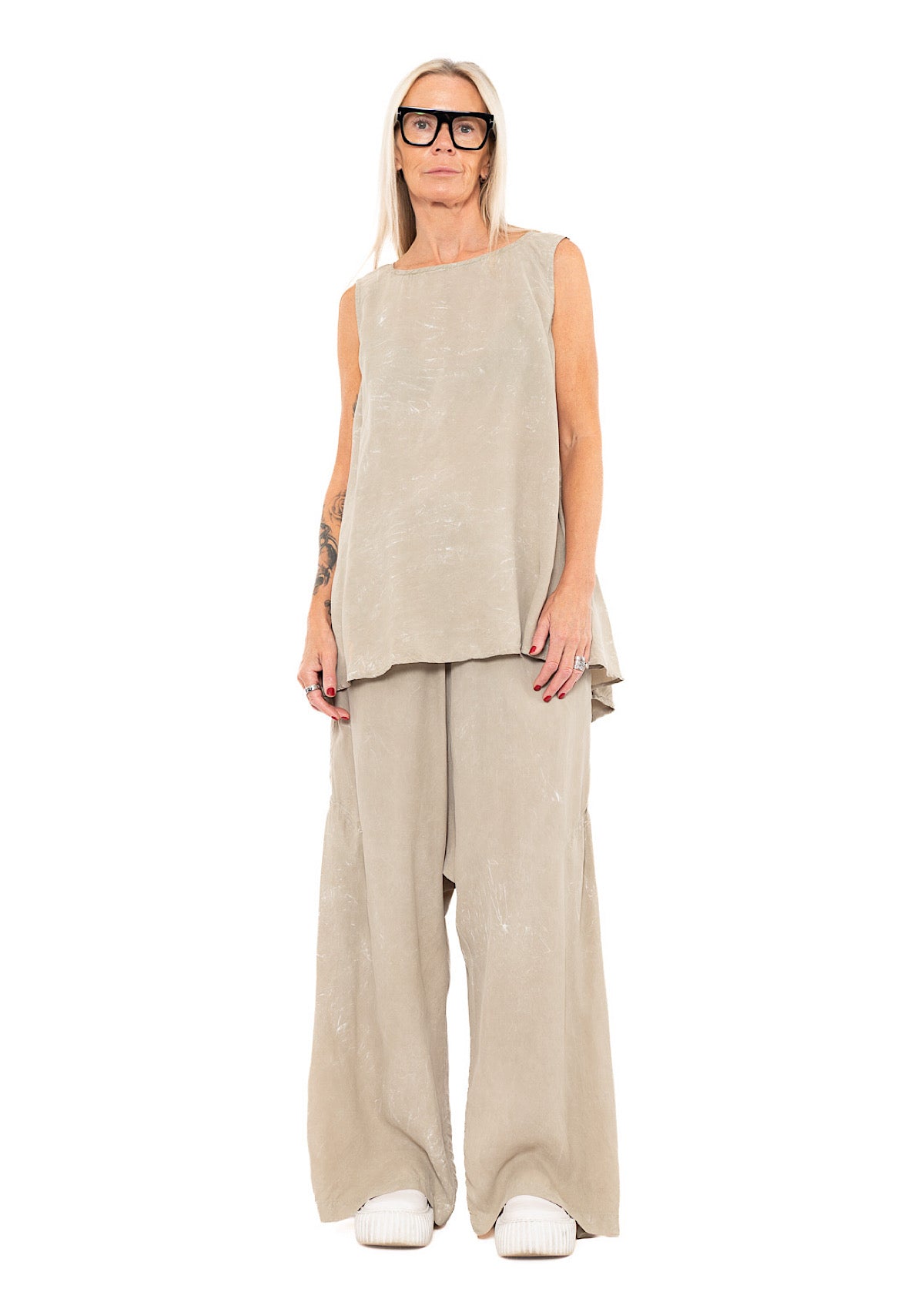 RUNDHOLZ DIP SLEEVELESS TOP