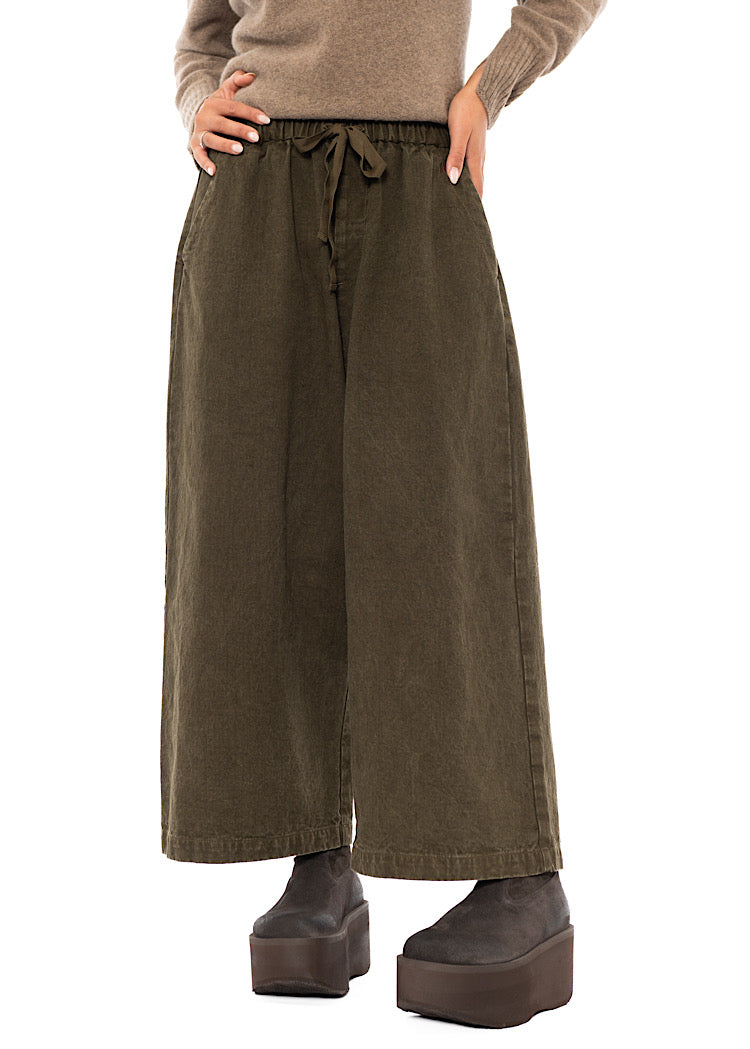 GARMENT-DYED COTTON-LINEN WIDE TROUSER