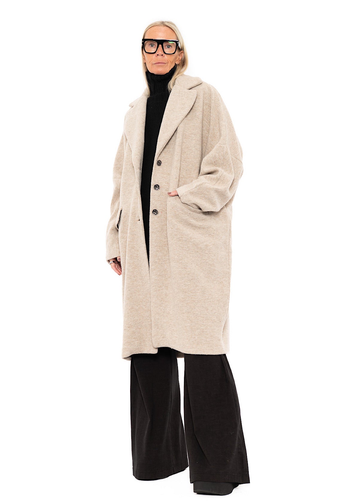 OVERSIZED WOOL-BLEND COAT