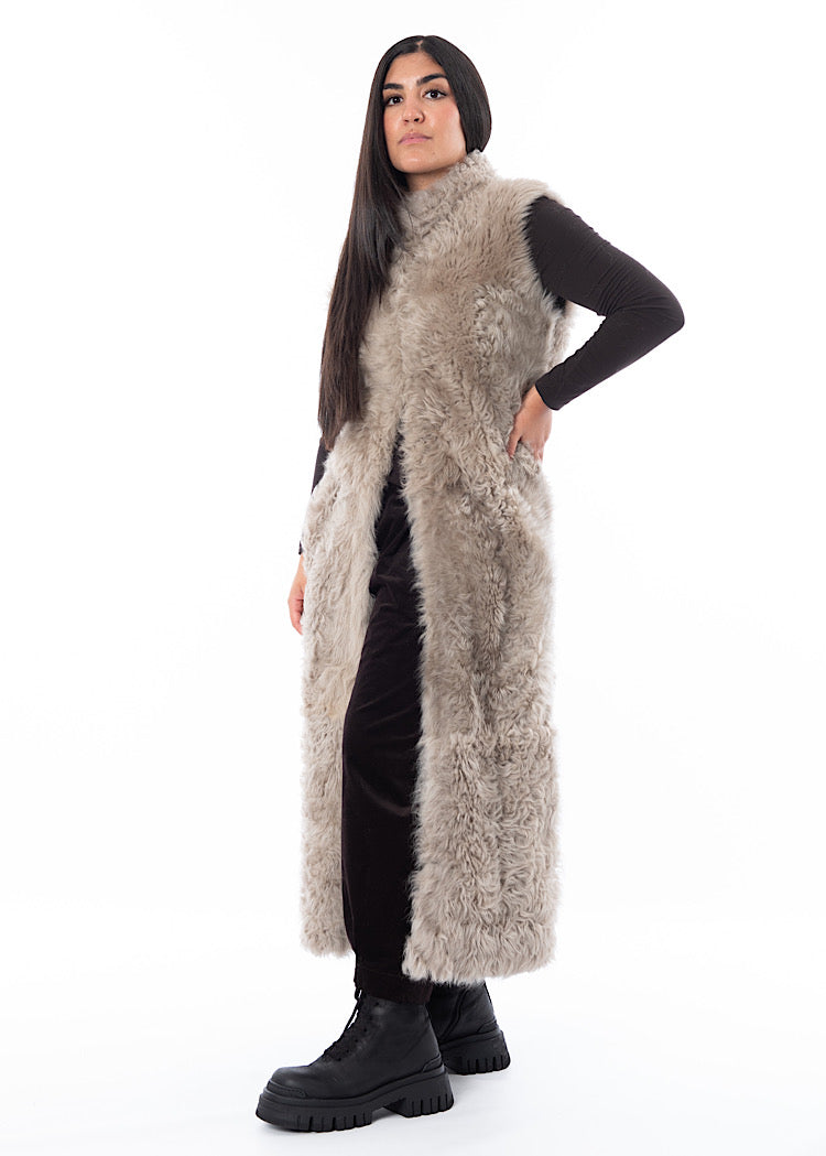 DOM GOOR LONG SHEARLING GILET