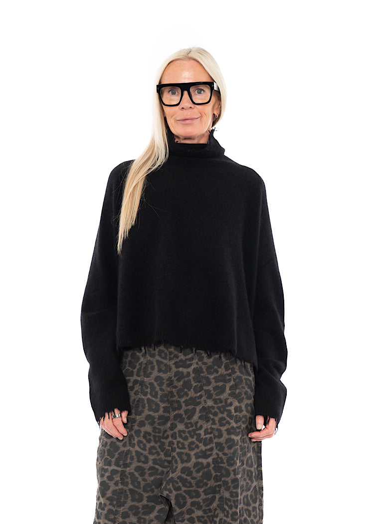 SIGNATURE MERINO RACCOON KNIT