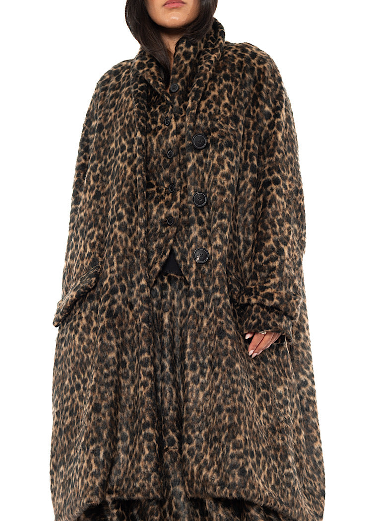 OVERSIZED FAUX FUR LEOPARD PRINT COAT