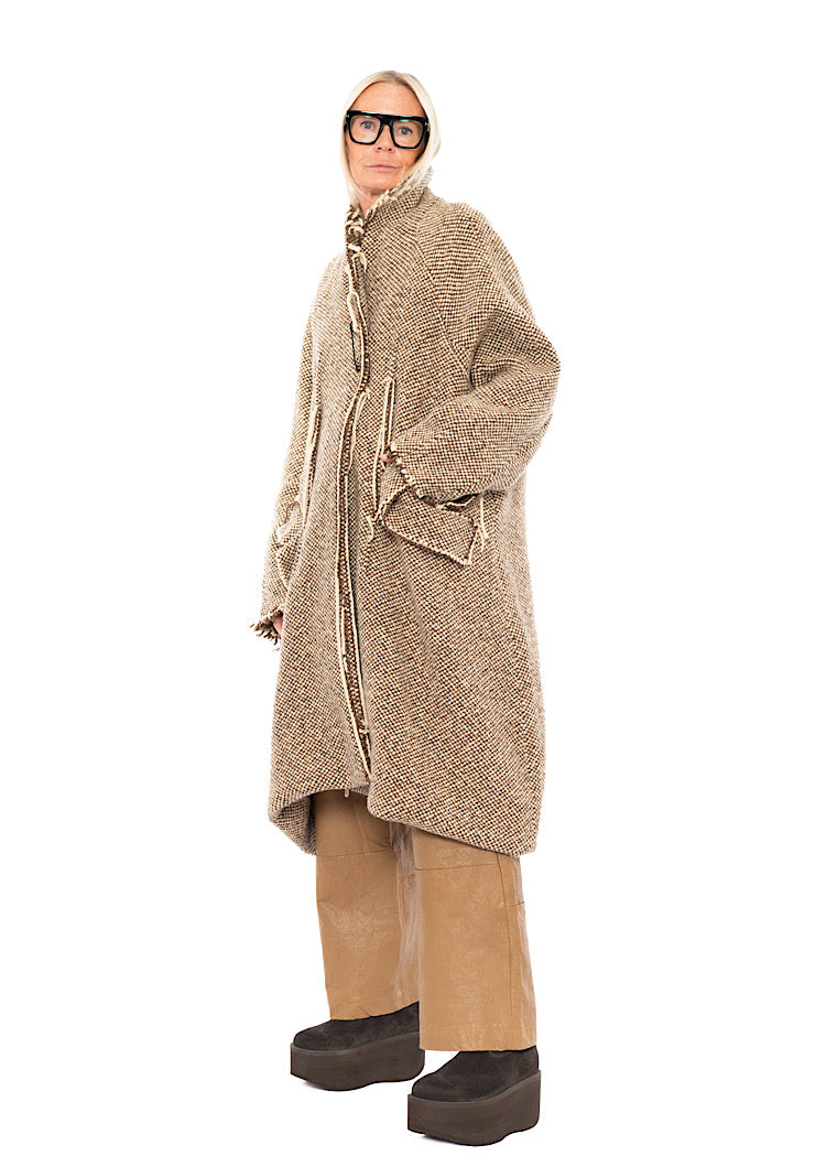 OVERSIZED DISTRESSED CHECK WOOL COAT