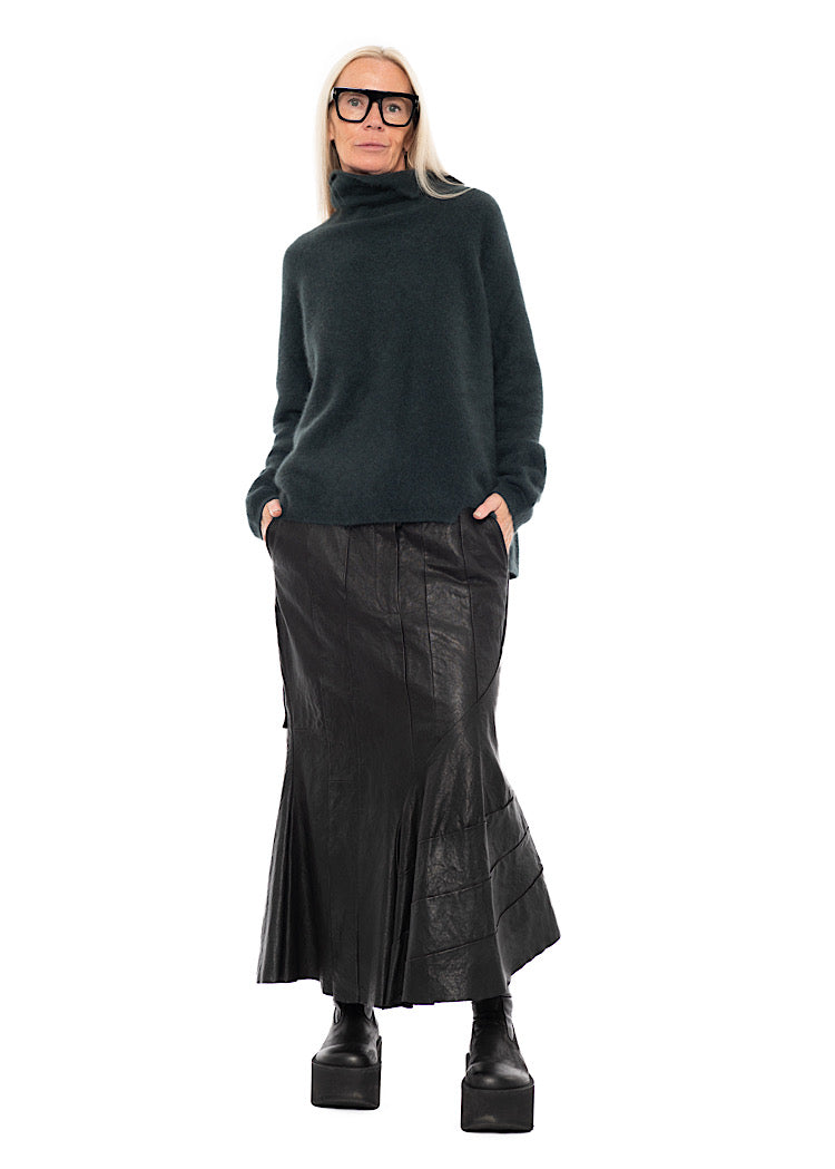 SIGNATURE RACCOON FUNNEL NECK KNIT