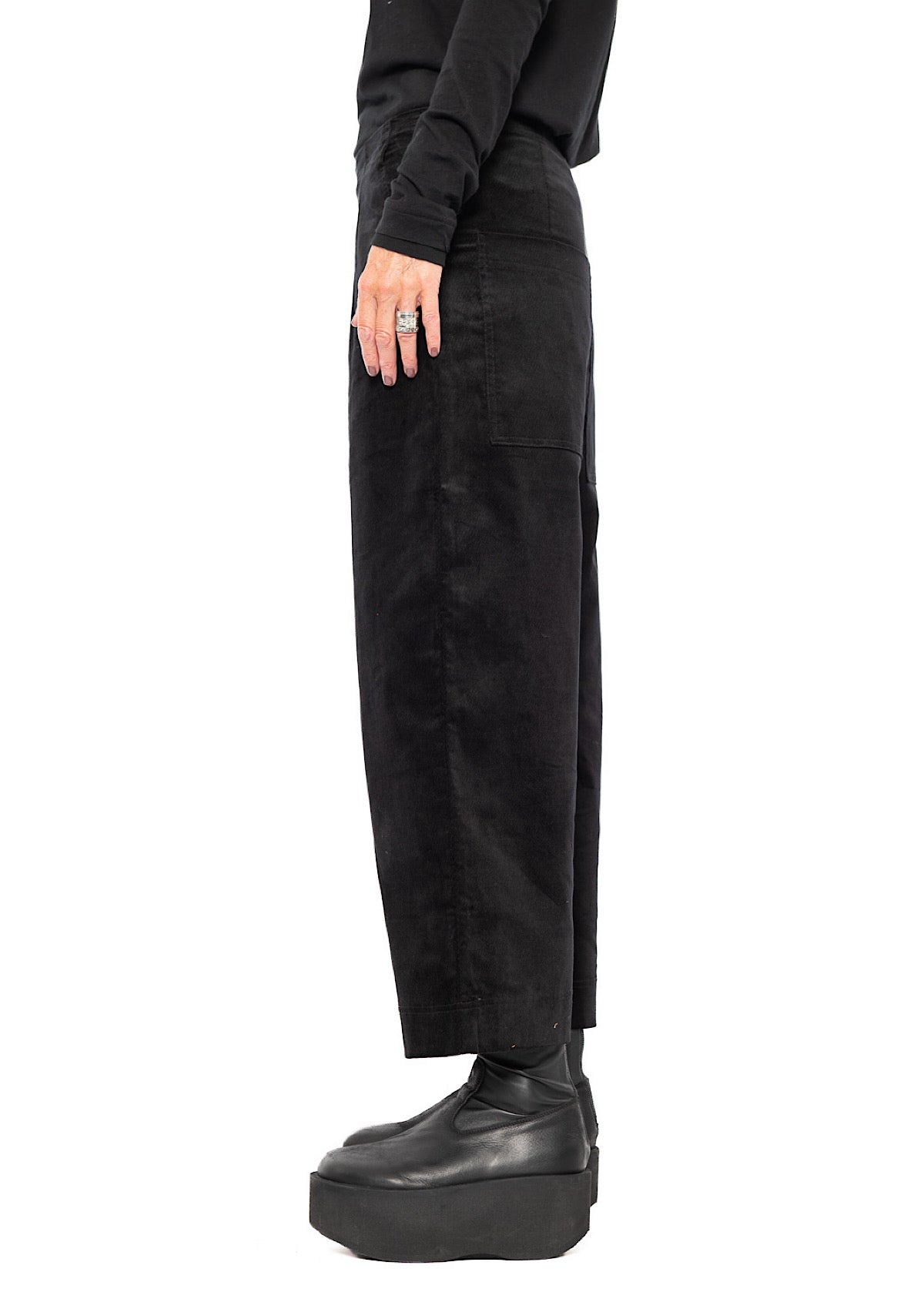 STRETCH-VELVET WIDE LEG TROUSER