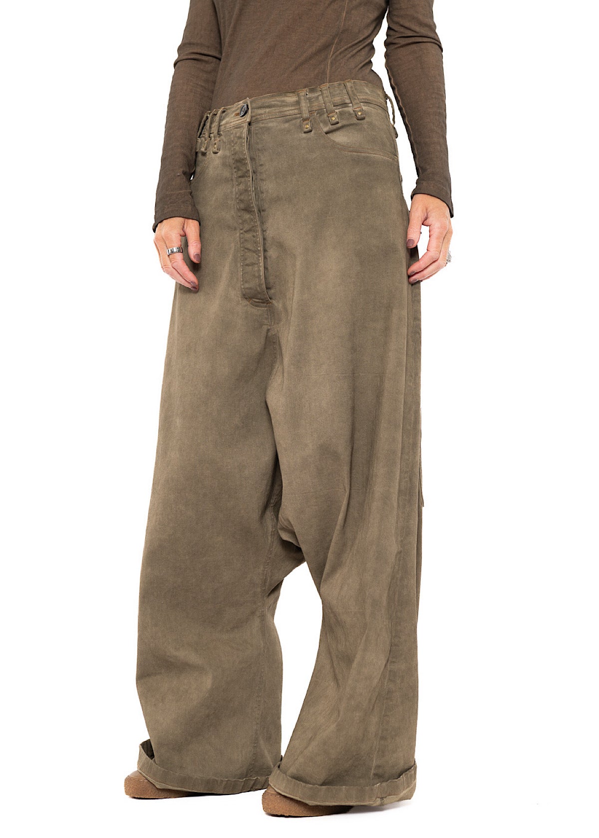 GARMENT-DYED OVERSIZED DENIM TROUSER
