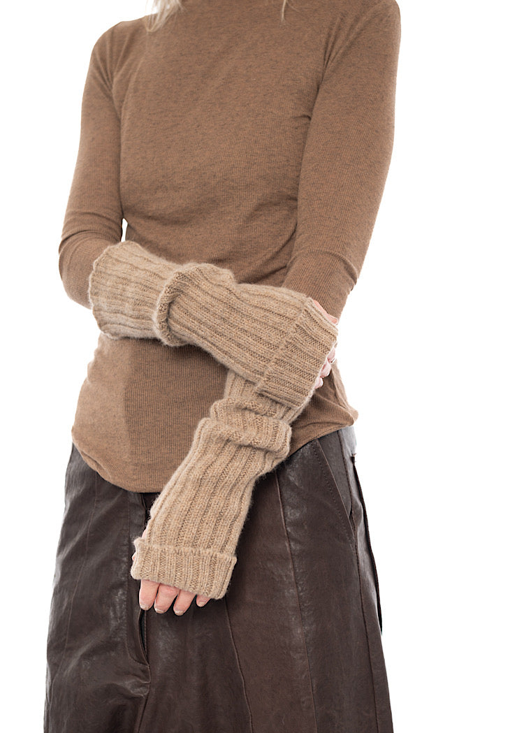 FINGERLESS CUFF