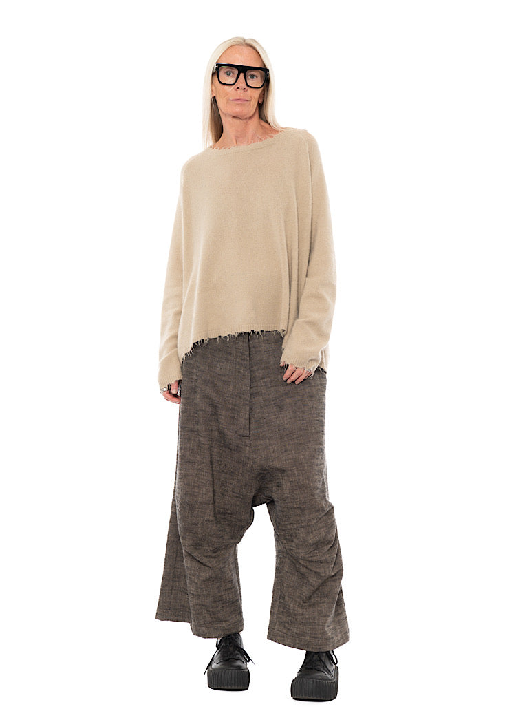 DISTRESSED MERINO RACCOON PULLOVER