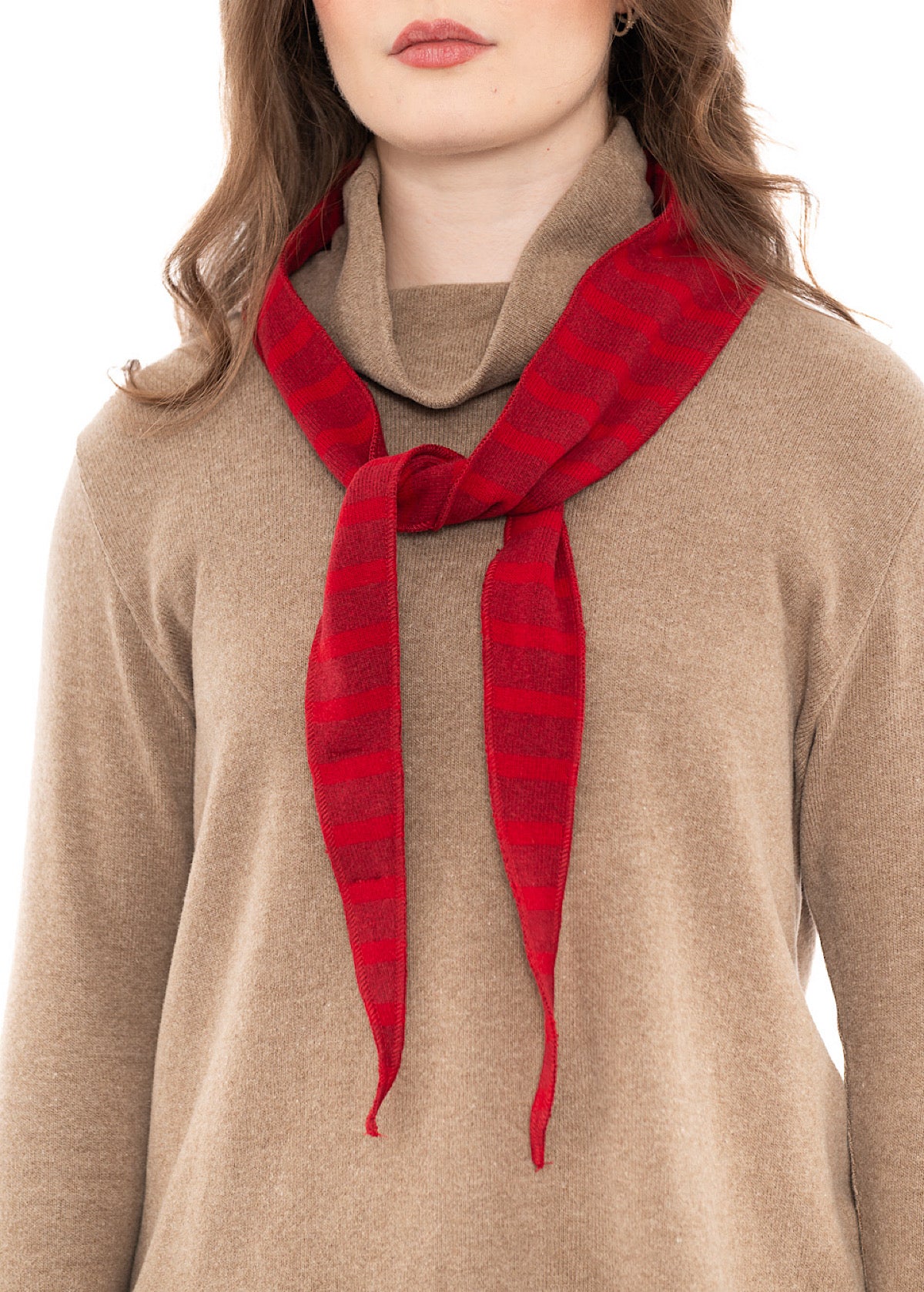 KNITTED ROSE NECKERCHIEF